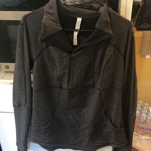 Lululemon women’s zip up thicker size 12 new never worn last drop